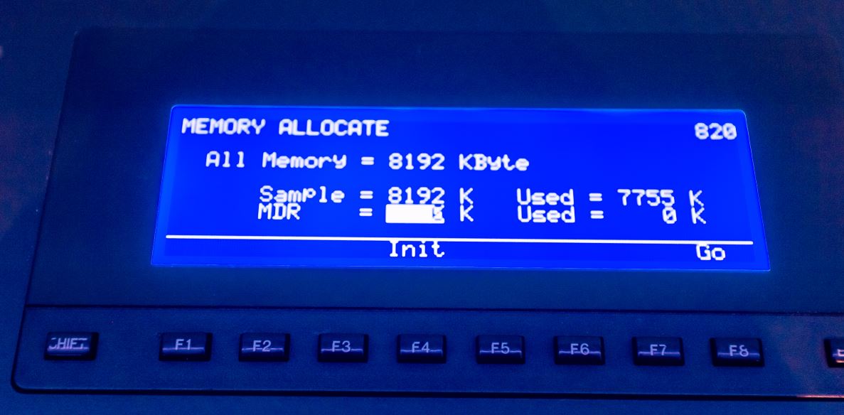 Image showing the SY99, displaying that it recognizes a full 8192 KBytes of RAM.